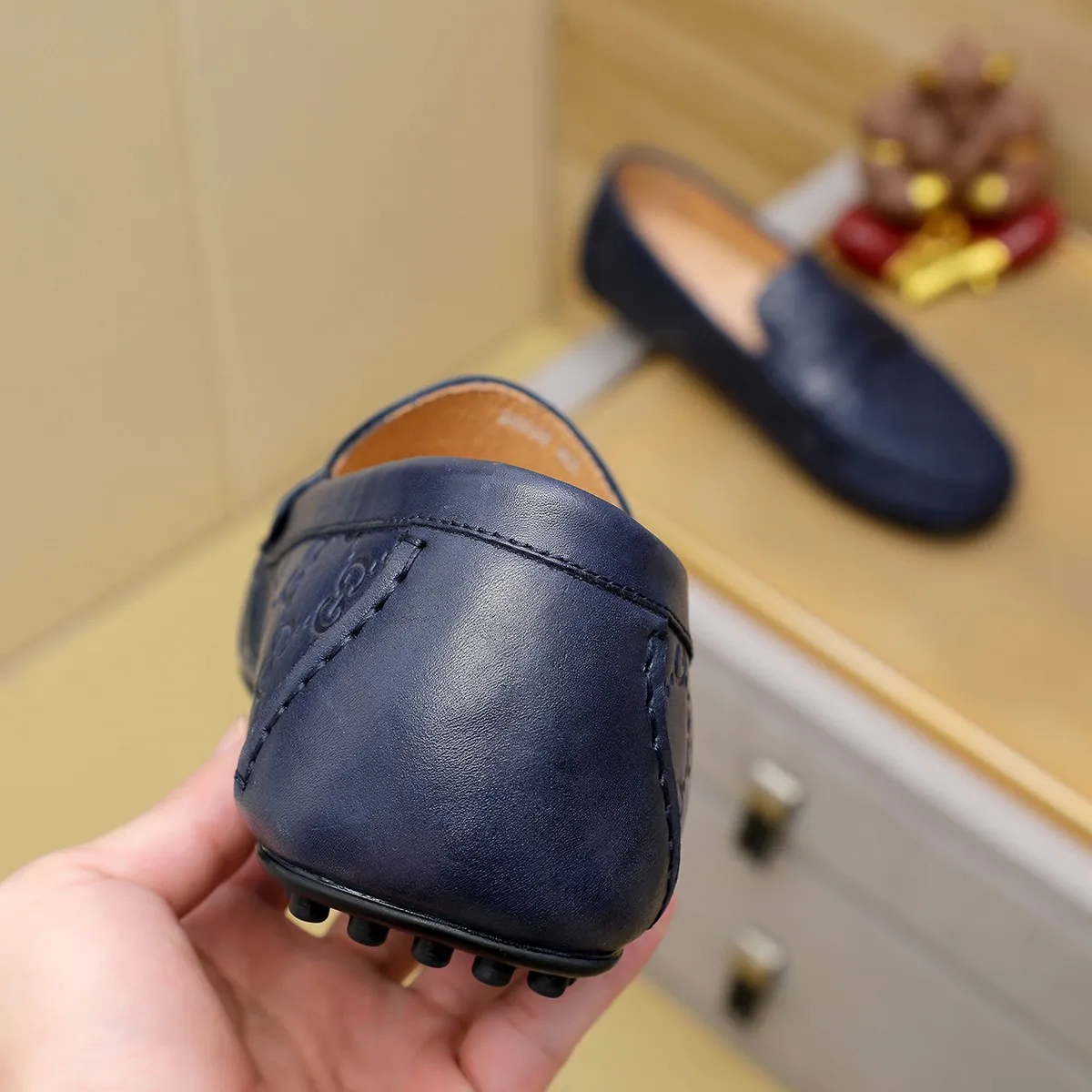 Men's shoes 💰360💰💰GUCCI Gucci official website synchronizes the latest model 🛃The upper is made of imported cowhide, 🐷leather lining, rubber outsole, 🎩🎩top handcrafted with fine stitch and thread workmanship🔍definitely satisfy those perfectionist men who pursue high luxury quality 👏 3 colors available! Code number 38-45 Large quantity in stock